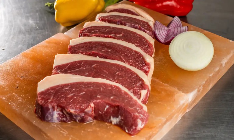 Preço da arroba do boi dispara e carne fica mais cara no supermercado